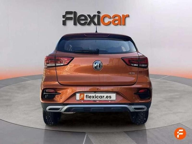 Usado MG ZS Comfort 116 HP (85 kW) 2025 Laranja SUV