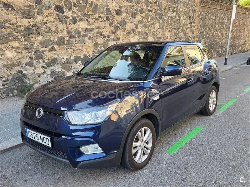 Usado SsangYong Tivoli 128 CV (94 kW) 2015 Azul SUV