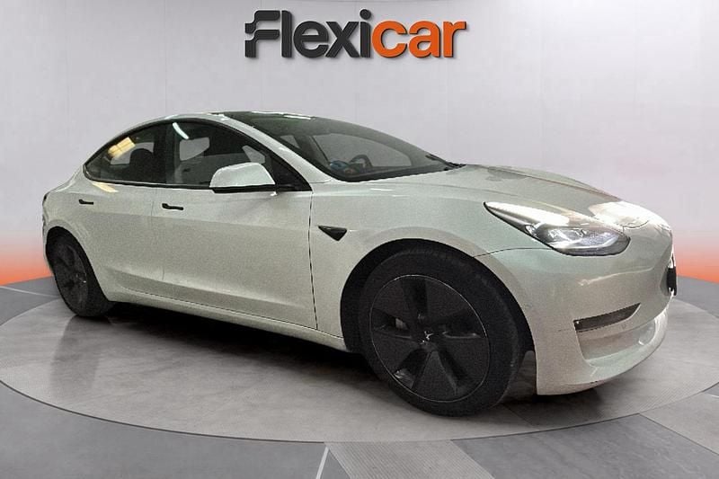 Blanco Usado 2021 Tesla Model 3 Standard Range Berlina | 21.970 € (Buen precio) - Imagen 1/4