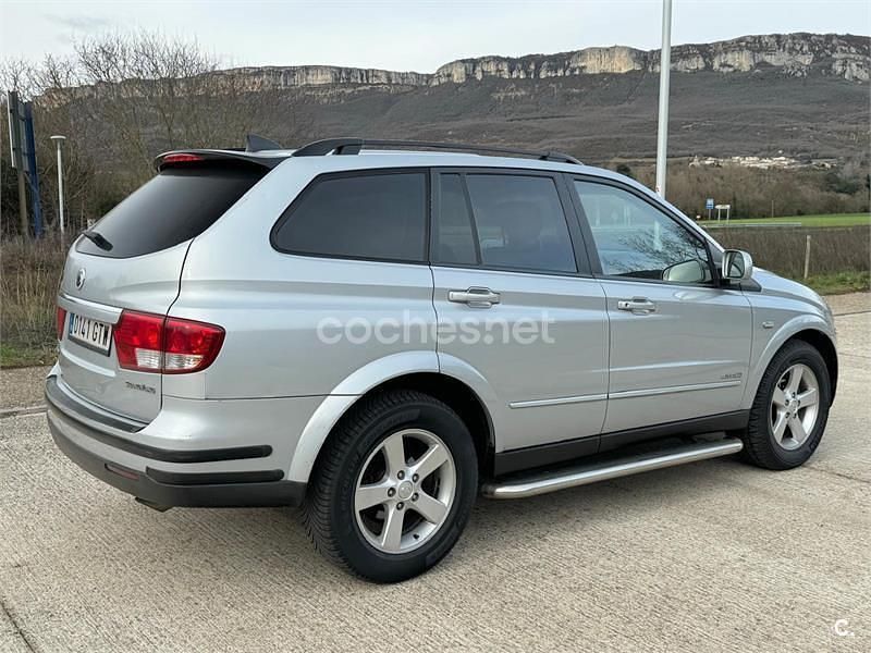 Usado Ssangyong (KGM) Kyron 141 CV (103 kW) 2010 Gris / plata SUV
