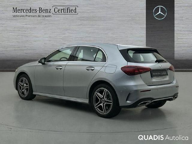 Usado Mercedes A250 AMG line 218 CV (160 kW) 2025 Plata hightech