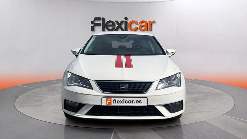 Usado Seat Leon Style 115 CV (84 kW) 2019 Blanco Berlina