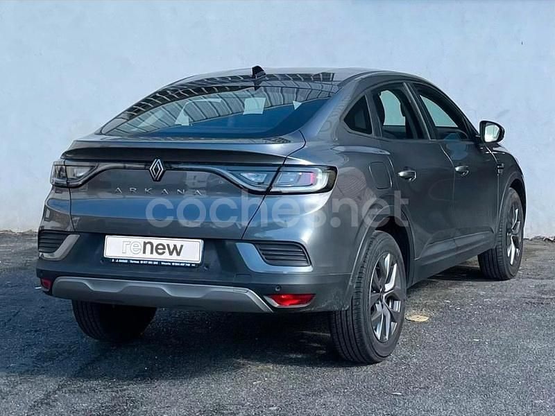 Nuevo Renault Arkana Evolution 140 CV (102 kW) 2025 Gris / plata SUV