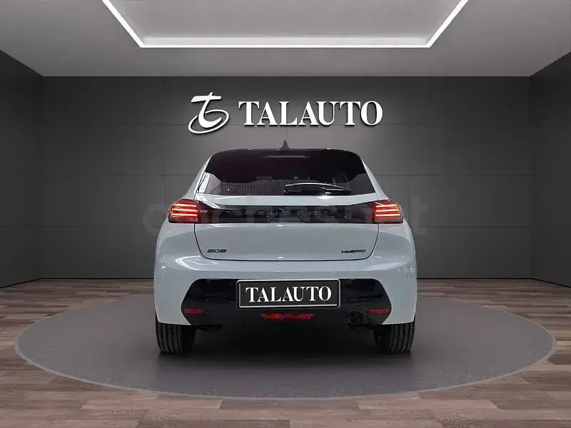 Nuevo Peugeot 208 Allure 110 CV (80 kW) 2026 Blanco Utilitario
