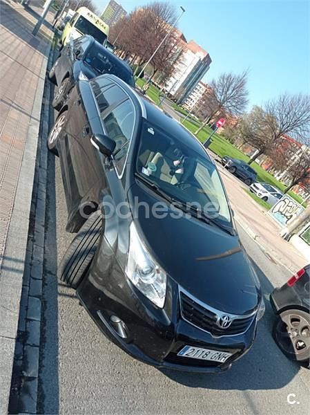 Negro Usado 2009 Toyota Avensis Active Familiar | 6790 € (Precio justo) - Imagen 1/4