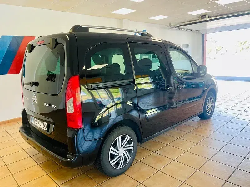 Usado Citroën Berlingo 114 CV (83 kW) 2011 Negro Monovolumen