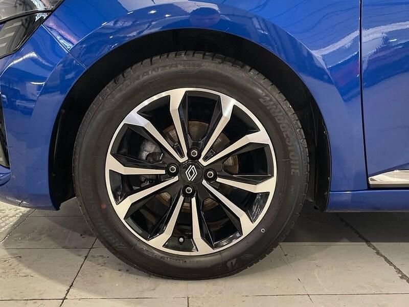 Usado Renault Clio V Techno 100 CV (73 kW) 2025 Azul Berlina