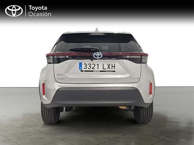 Usado Toyota Yaris Hybrid Style 116 CV (85 kW) 2022 Gris Pickup/Camioneta
