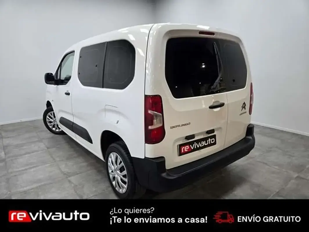 Usado Citroën Berlingo Feel 102 CV (75 kW) 2022 Marrón Monovolumen
