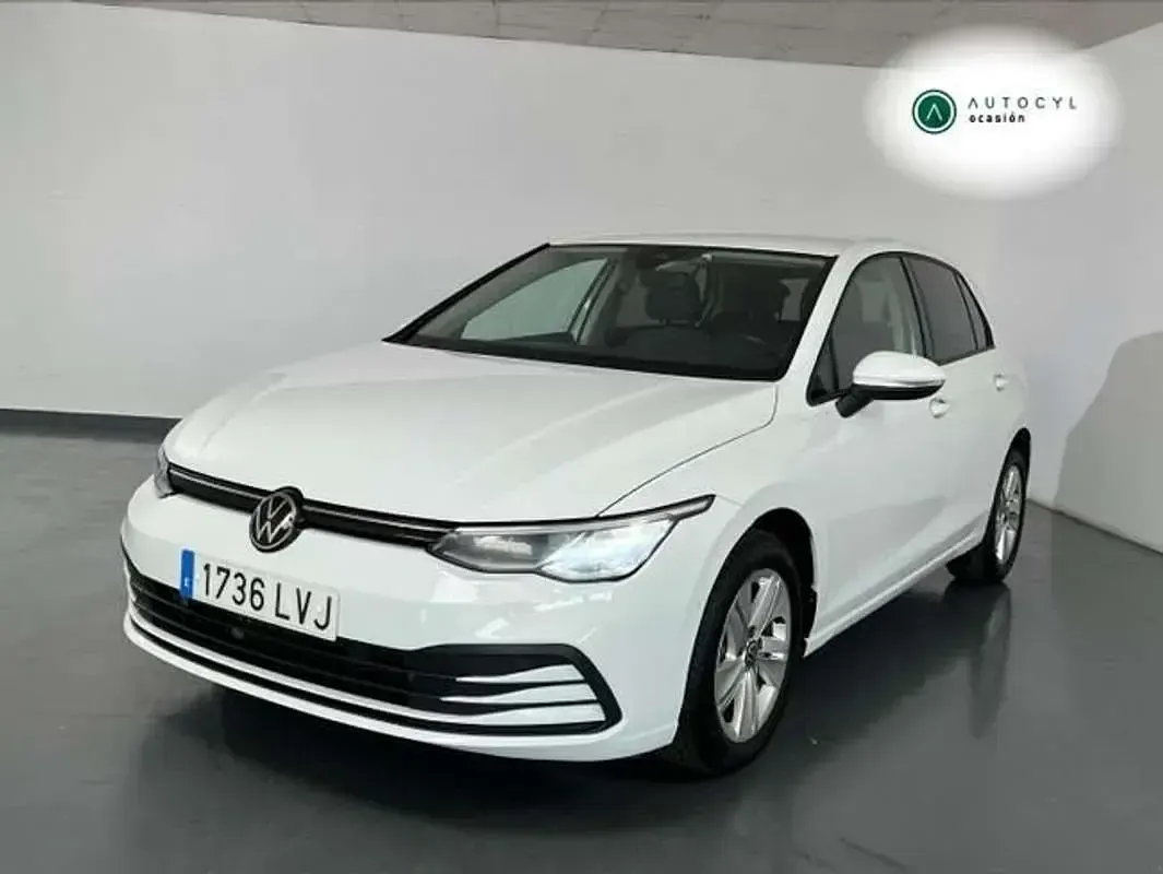 Usado VW Golf VIII 110 CV (80 kW) 2021 Blanco Berlina