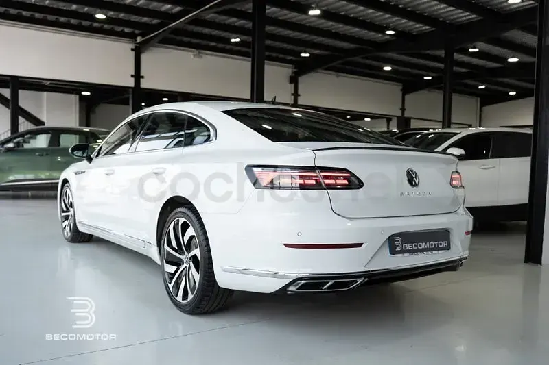 Usado VW Arteon R-line 150 CV (110 kW) 2021 Blanco Familiar