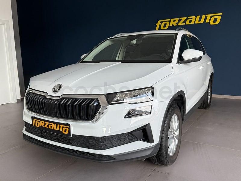 Usado Skoda Karoq Ambition 115 CV (84 kW) 2023 Blanco SUV