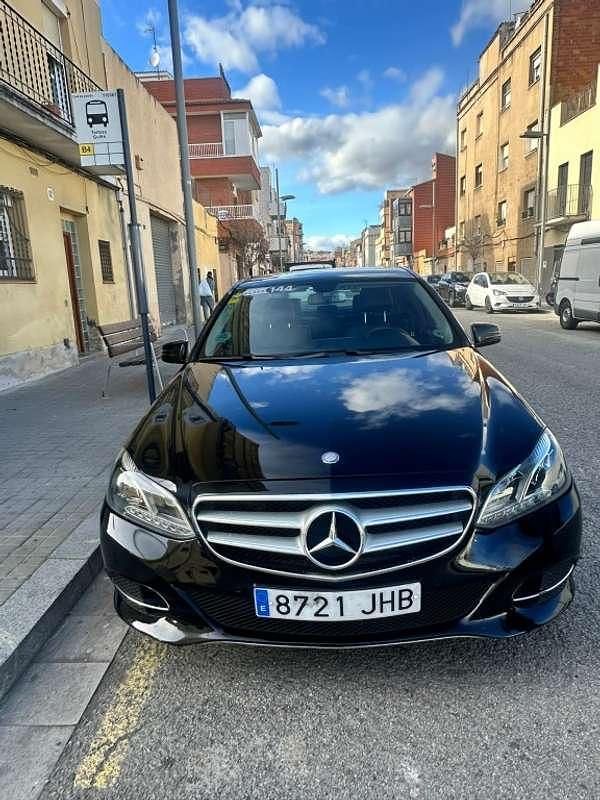 Usado Mercedes E220 Avantgarde 170 CV (125 kW) 2015 Negro Berlina