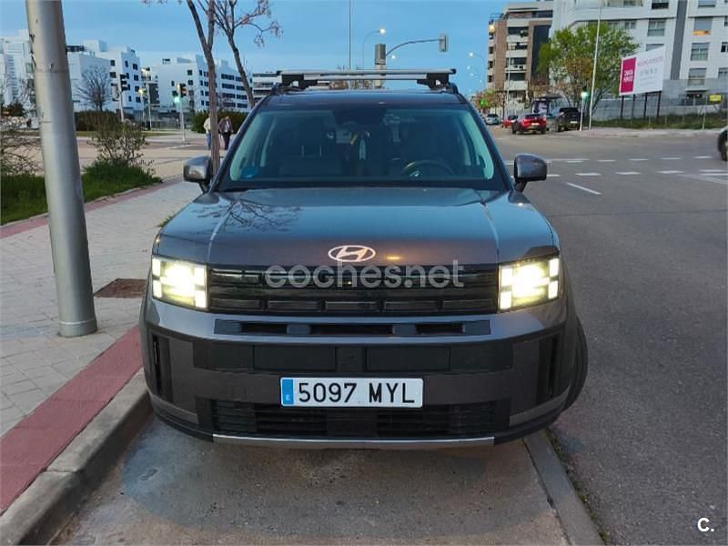 Usado Hyundai Santa Fe Style 253 CV (186 kW) 2025 Gris / plata SUV