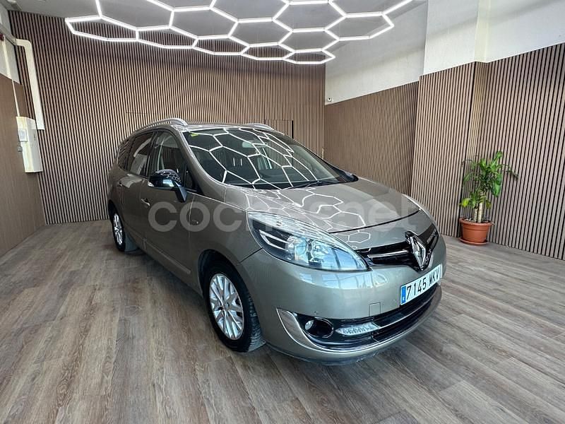 Beige Usado 2014 Renault Grand Scénic III Bose Edition Monovolumen | 6990 € (Buen precio) - Imagen 1/4