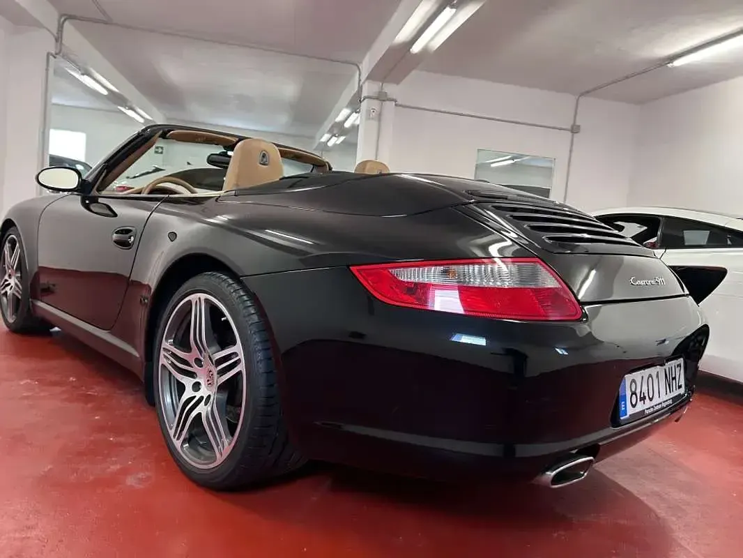 Usado Porsche 911 325 CV (239 kW) 2007 Negro Descapotable