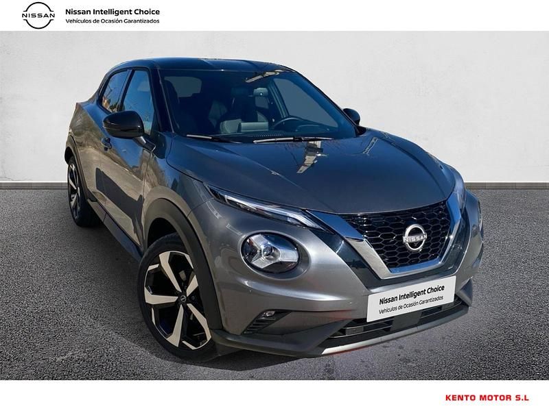 Gris/negro Usado 2023 Nissan Juke Tekna SUV | 24.800 € (Caro) - Imagen 1/4