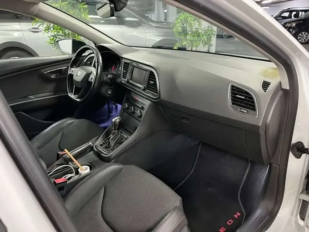 Usado Seat Leon FR 150 CV (110 kW) 2014 Blanco Berlina