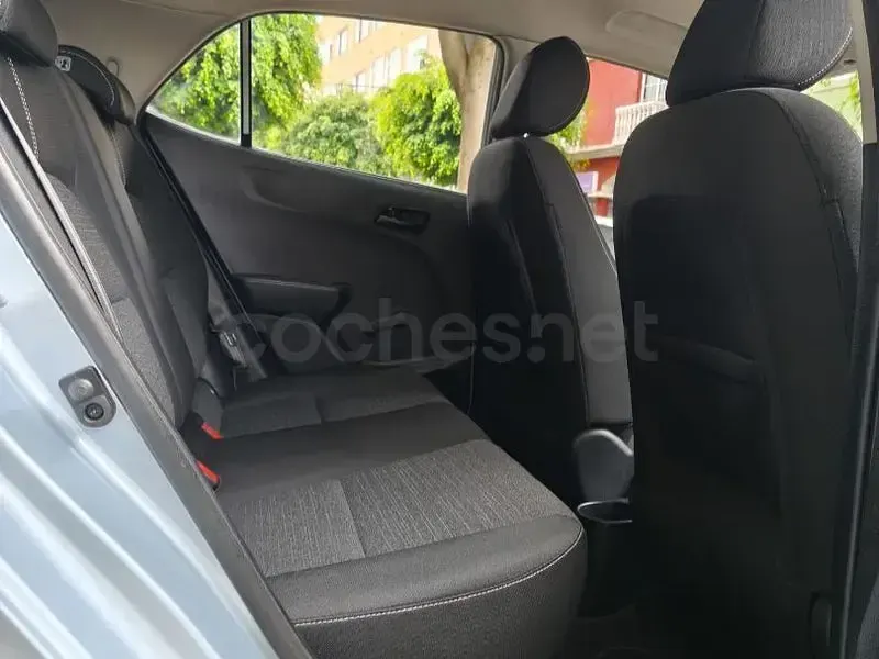 Usado Kia Picanto Comfort 67 CV (49 kW) 2021 Azul Utilitario