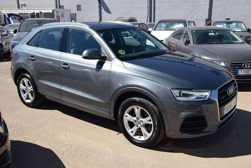 Usado Audi Q3 Attraction 184 CV (135 kW) 2015 Gris / plata SUV