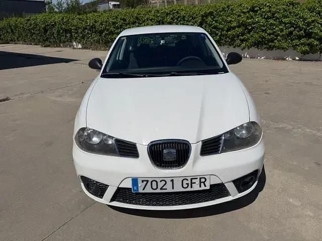 Usado Seat Ibiza Reference 80 HP (58 kW) 2008 Branco Sedan