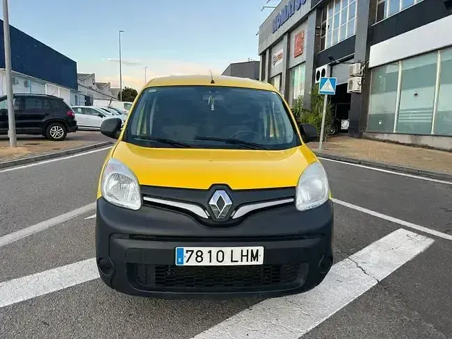 Usado Renault Kangoo 96 CV (70 kW) 2020 Amarillo Berlina