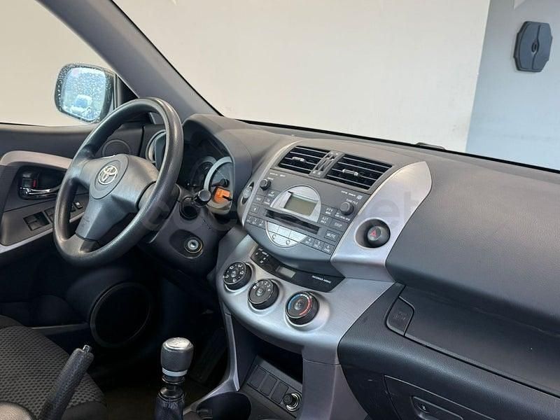 Usado Toyota RAV4 Sol 136 CV (100 kW) 2006 Negro SUV