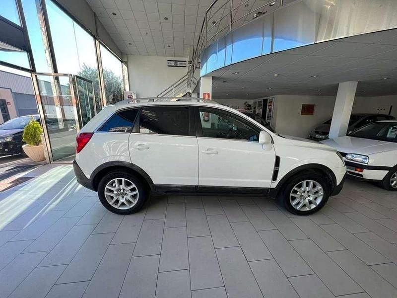 Usado Opel Antara Cosmo 150 CV (110 kW) 2010 Blanco SUV