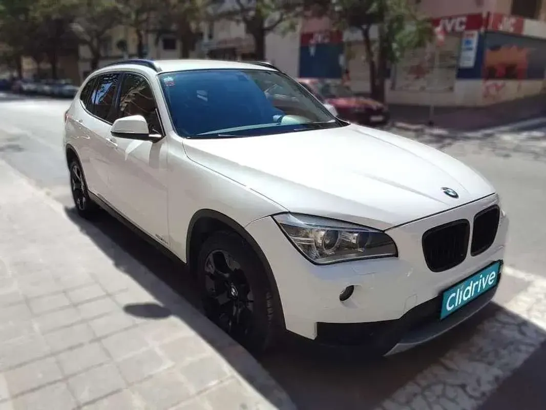 Käytetty BMW X1 150 HP (110 kW) 2012 Valkoinen Katumaasturi