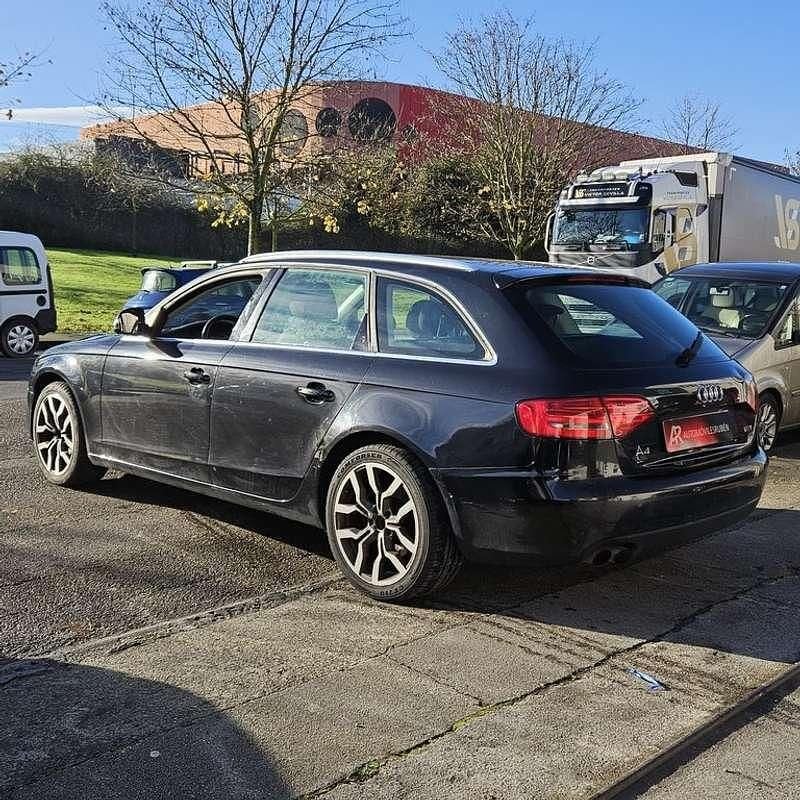 Usado Audi A4 159 CV (116 kW) 2009 Negro Familiar