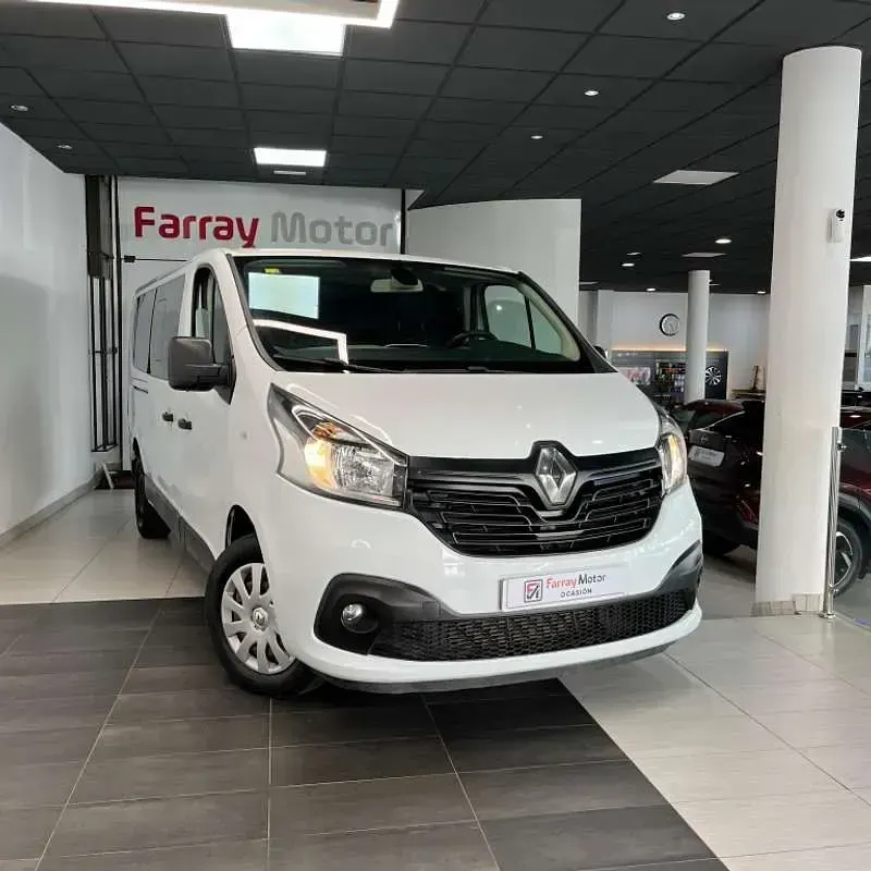 Usado Renault Trafic 125 CV (91 kW) 2018 Blanco Monovolumen