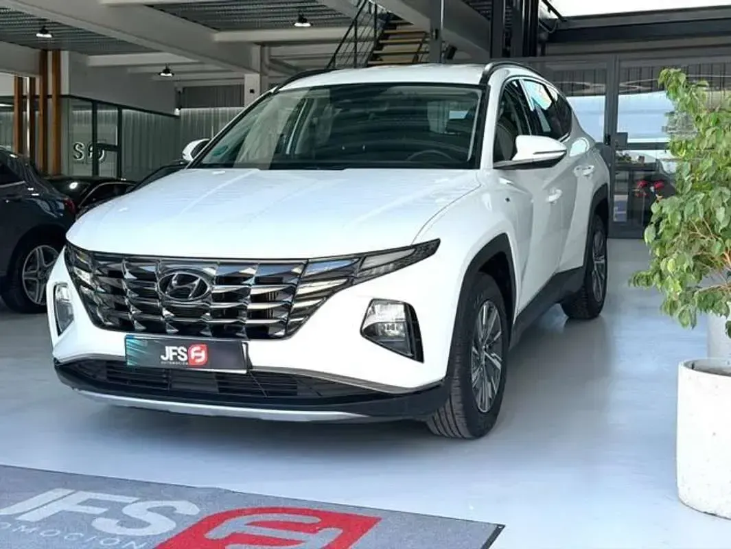 Usado Hyundai Tucson 136 CV (100 kW) 2022 Blanco SUV