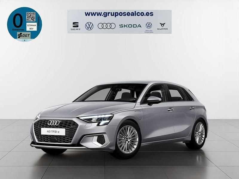 Gris Usado 2022 Audi A3 Sportback e-tron Advanced Plus Utilitario | 24.990 € (Precio justo) - Imagen 1/4