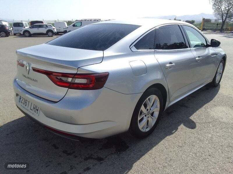 Usado Renault Talisman LIMITED 160 CV (117 kW) 2020 Plateado Berlina