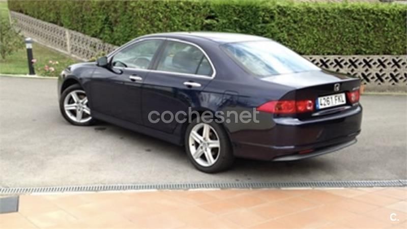 Usado Honda Accord Sport 140 CV (102 kW) 2007 Azul Berlina
