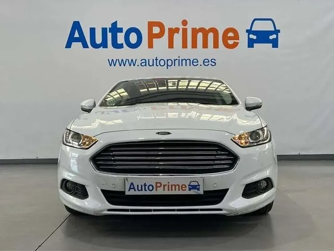 Usado Ford Mondeo Trend 150 CV (110 kW) 2018 Blanco Berlina