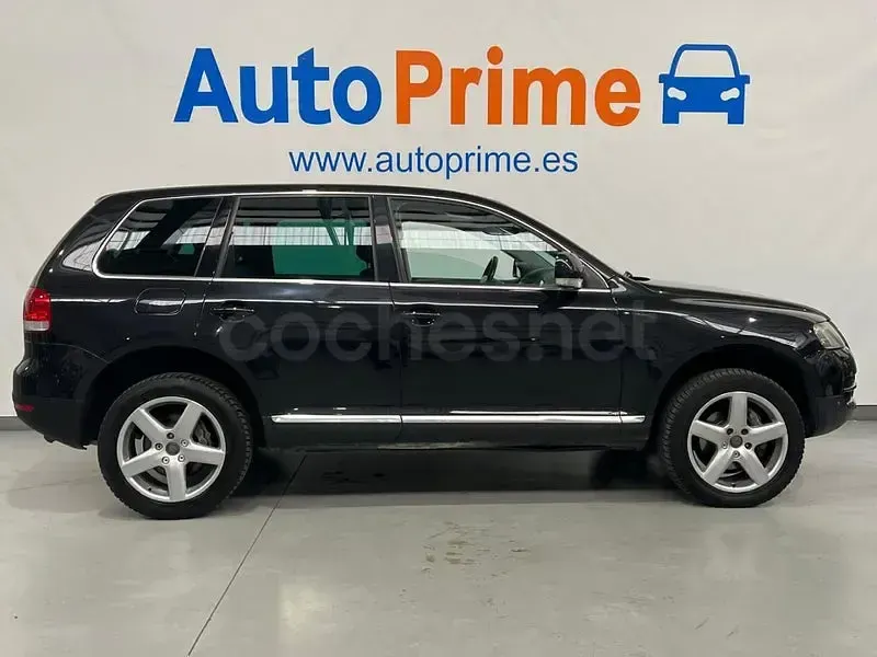 Usado VW Touareg 225 CV (165 kW) 2006 Negro SUV
