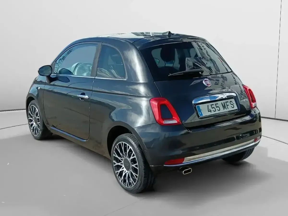 Usado Fiat 500 70 CV (51 kW) 2023 Negro Utilitario