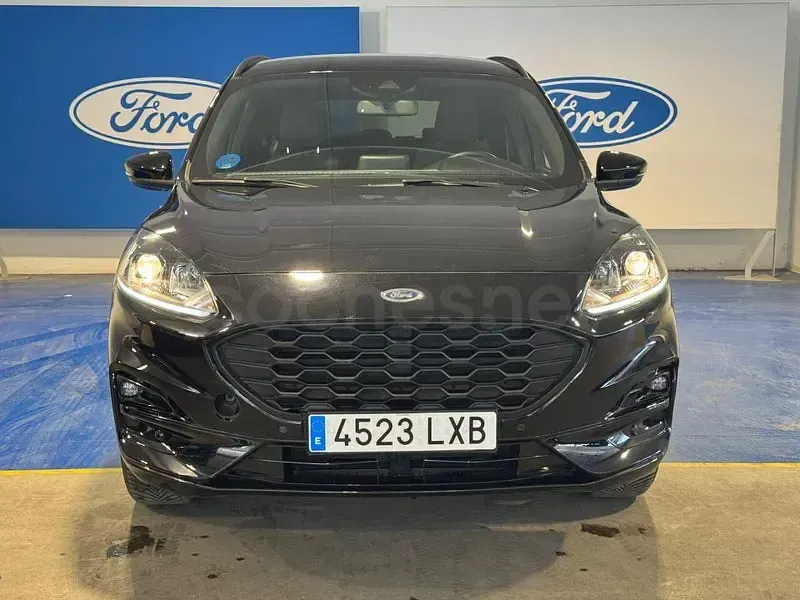 Usado Ford Kuga ST-Line 225 CV (165 kW) 2022 Negro SUV