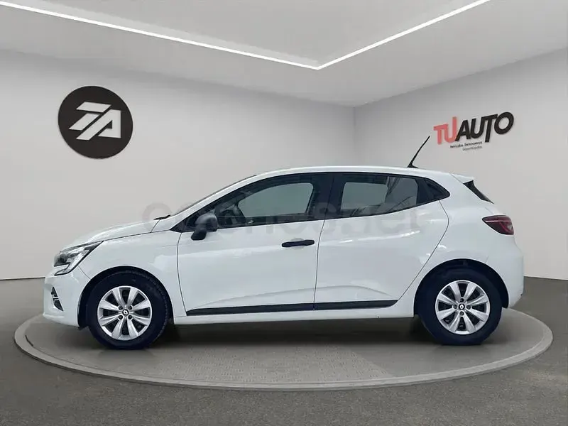 Käytetty Renault Clio V Business 100 HP (73 kW) 2022 Valkoinen Sedan