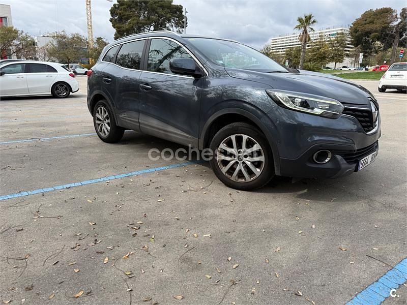 Usado Renault Kadjar Zen 110 CV (80 kW) 2016 Gris / plata SUV