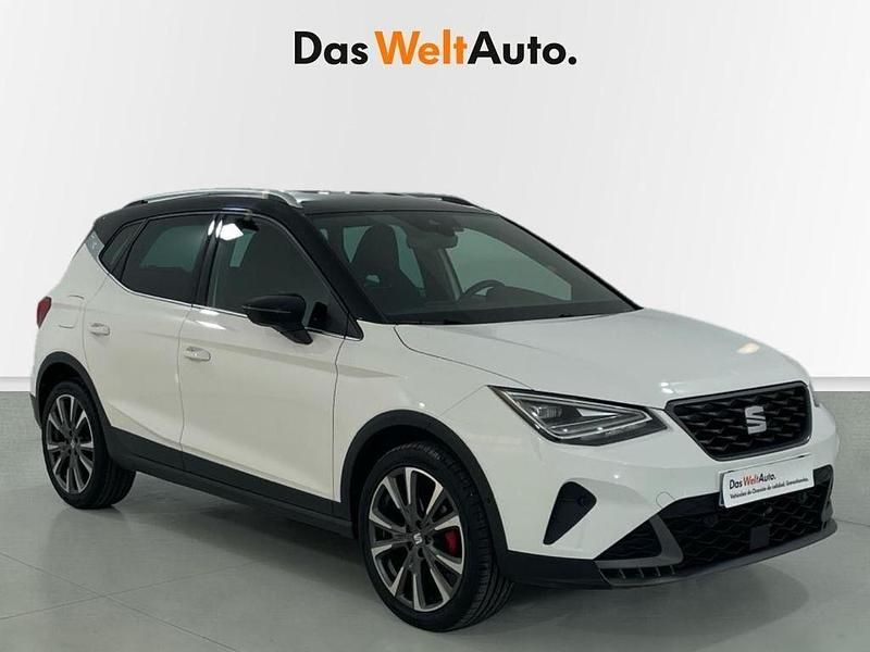 Otro Usado 2025 Seat Arona FR SUV | 20.859 € (Precio justo) - Imagen 1/4