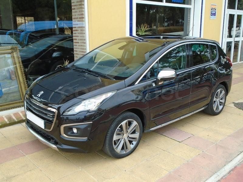 Usado Peugeot 3008 200 CV (147 kW) 2015 Negro Familiar