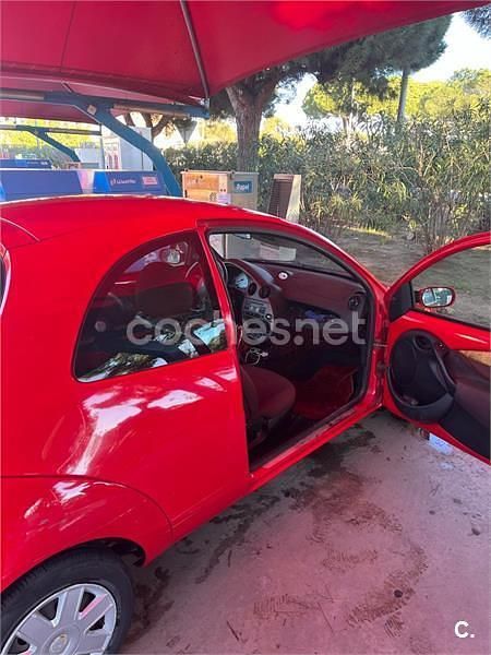Używany Ford Ka 70 KM (51 kW) 2006 Czerwony Hatchback