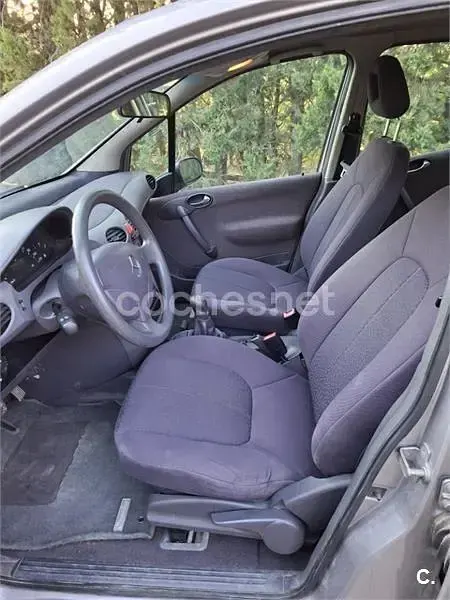 Usado Mercedes A160 Classic 102 CV (75 kW) 2000 Gris / plata Utilitario