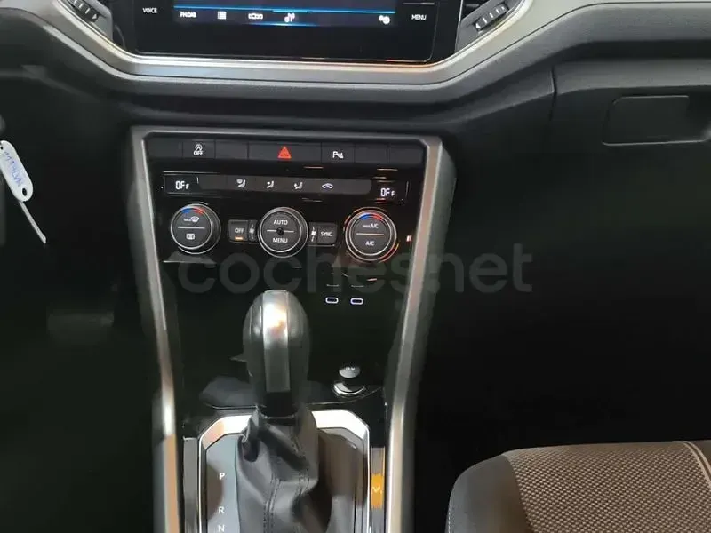Usado VW T-Roc Advance 150 CV (110 kW) 2021 Negro SUV