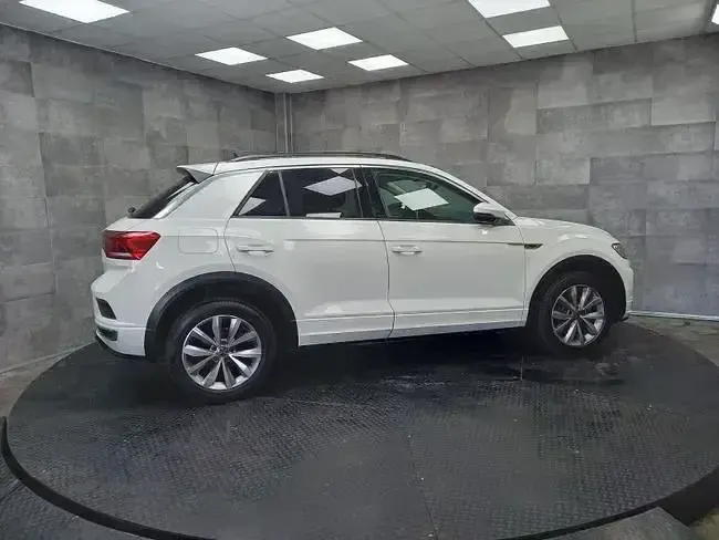 Usado VW T-Roc Advance 150 CV (110 kW) 2022 Blanco SUV