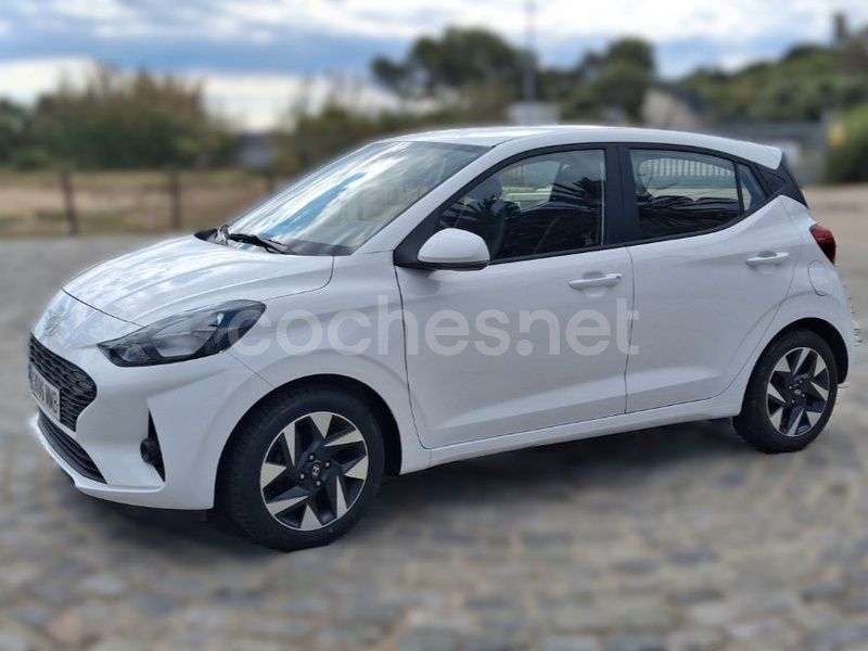 Blanco Usado 2023 Hyundai i10 Utilitario | 11.600 € (Precio justo) - Imagen 1/4