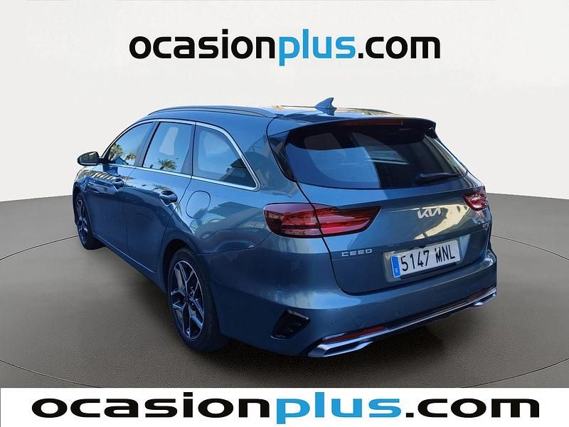Usado Kia Ceed 141 CV (103 kW) 2024 Gris Utilitario
