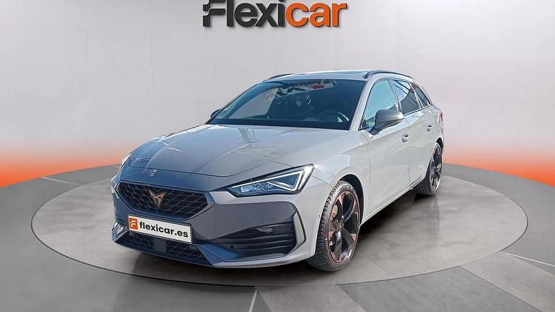 Usado Cupra Leon 150 CV (110 kW) 2023 Gris Familiar
